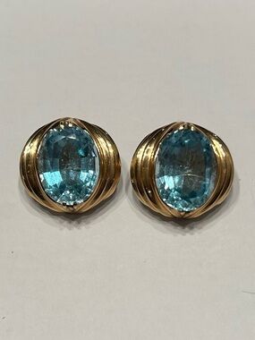 Vintage 14K Gold Aquamarine Clip Earrings, Oval Cut, Fluted Design